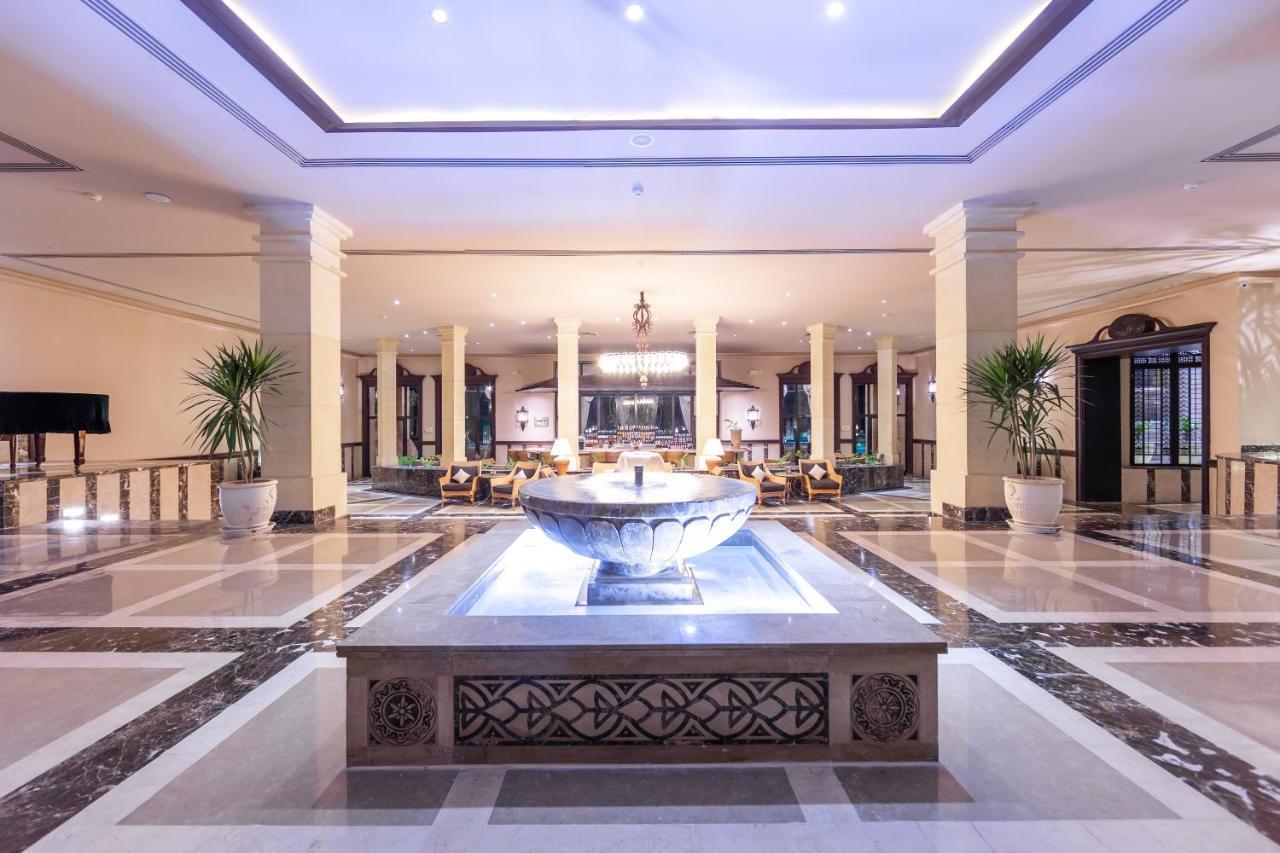 The Makadi Spa Hotel - Couples Only 18 Years Plus Hurgada Dış mekan fotoğraf The lobby of the hotel