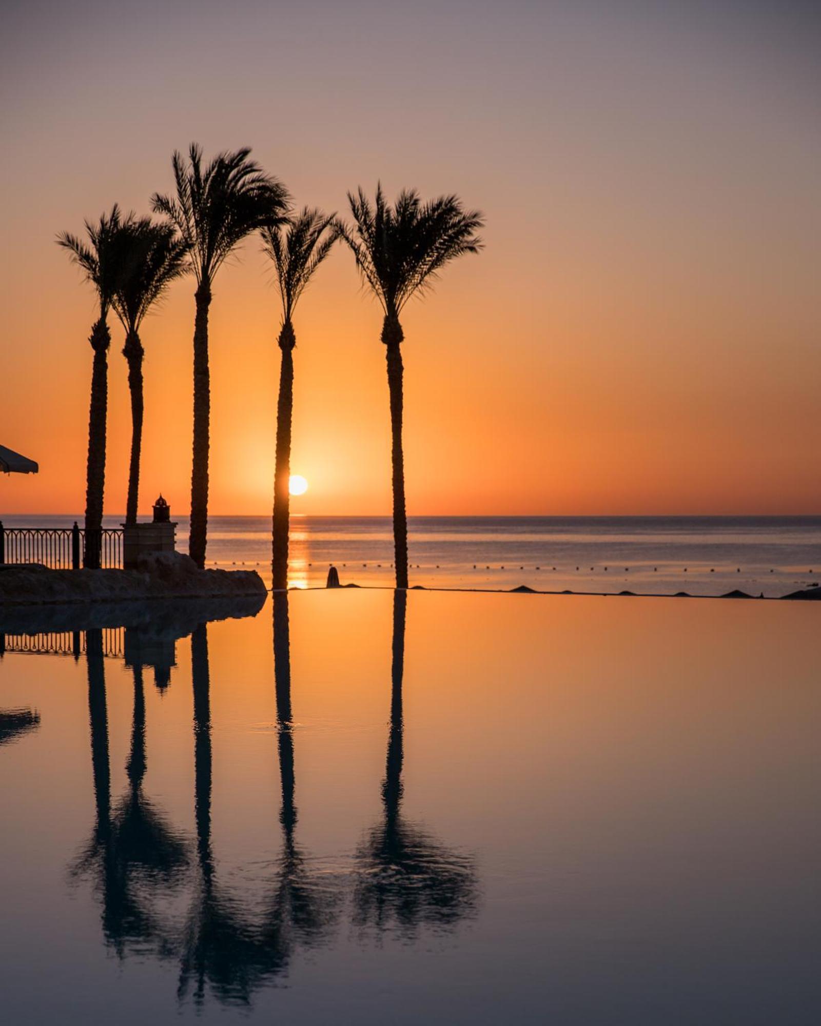 The Makadi Spa Hotel - Couples Only 18 Years Plus Hurgada Dış mekan fotoğraf Sunset at the Hilton Sharm El Sheikh Resort