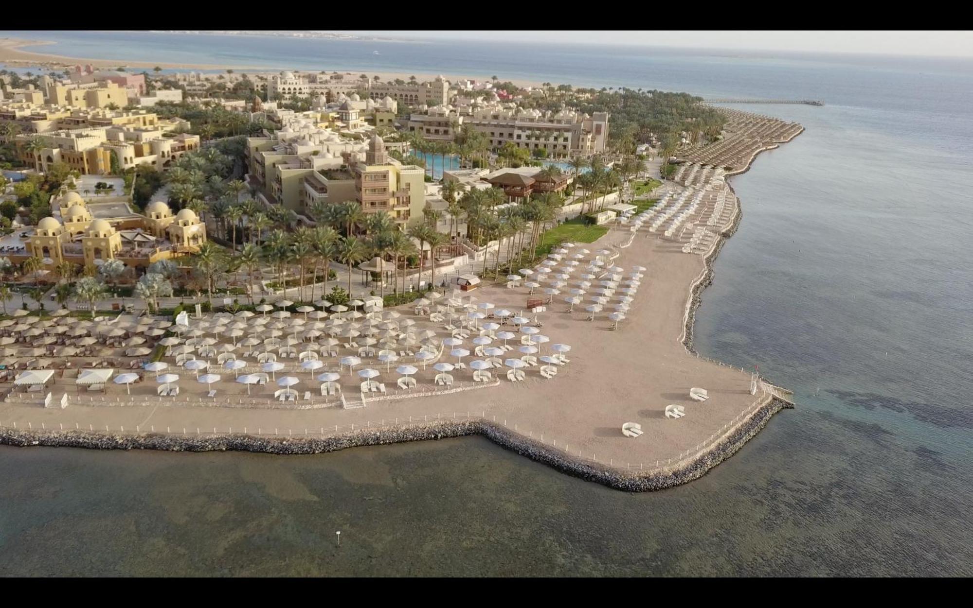 The Makadi Spa Hotel - Couples Only 18 Years Plus Hurgada Dış mekan fotoğraf Aerial view of the resort